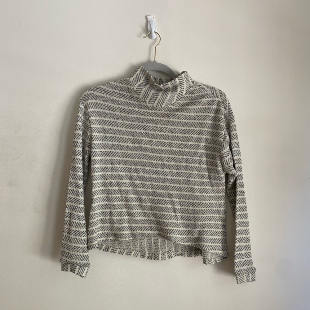 Anthropologie Turtleneck